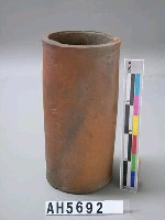 藏品(陶燒囪筒)的圖片